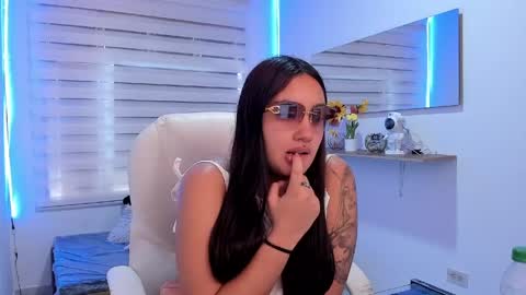 Snapshot of caroline_rodriguez_9 chatting on 25, 4, 2026 caroline_rodriguez_9 online show from 25, 4, 2026