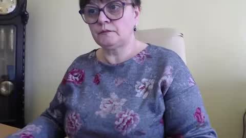 CarolineDream  online show from 12, 2, 2025