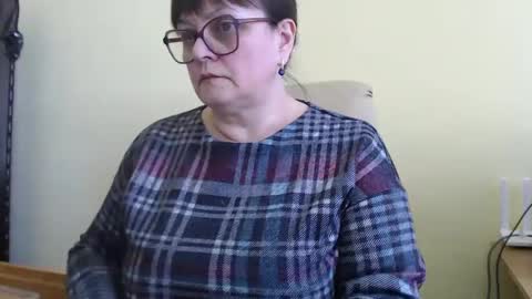 CarolineDream  online show from 18, 2, 2025