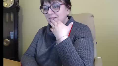 CarolineDream  online show from 4, 3, 2025