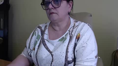 CarolineDream  online show from 12, 3, 2025