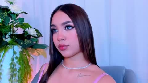 Snapshot of carolineegarcia chatting on 3, 2, 2025 CarolineeGarcia online show from 3, 2, 2025