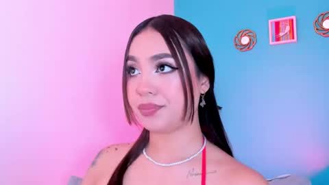 Snapshot of carolineegarcia chatting on 13, 2, 2025 CarolineeGarcia online show from 13, 2, 2025