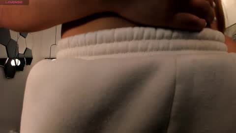 Caro online show from 11, 2, 2026