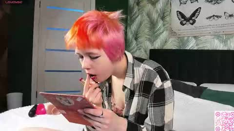 CarolineRichter online show from 23, 11, 2025