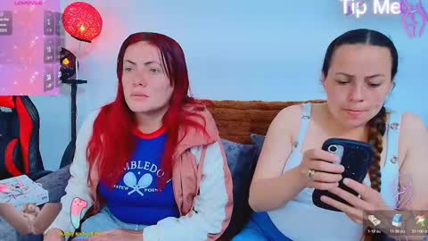 Carolinhe  online show from 22, 11, 2025