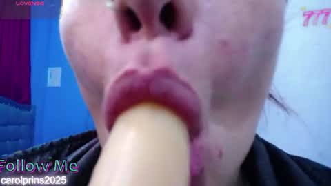 Snapshot of carolinhe_ chatting on 12, 6, 2026 Carolinhe online show from 12, 6, 2026
