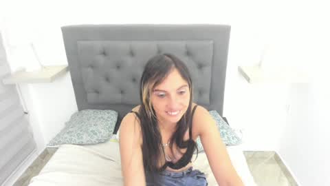 Snapshot of casey_james_ chatting on 7, 1, 2025 CASEY online show from 7, 1, 2025
