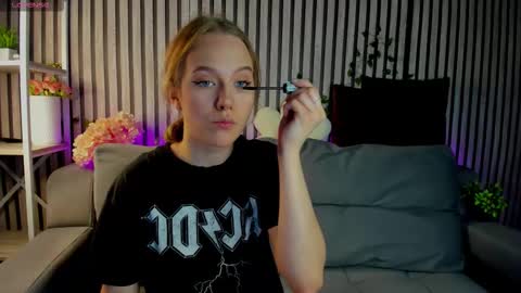 Casey sweeet online show from 14, 3, 2026