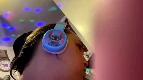 Cash Couple online show from 19, 10, 2025