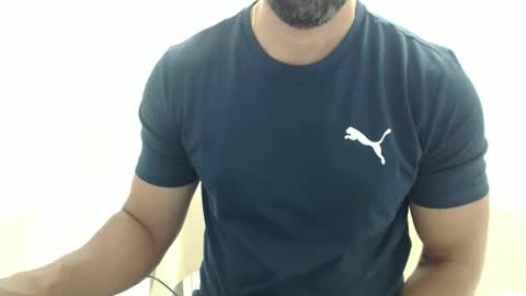 cashmastermuscle77 online show from 3, 2, 2026