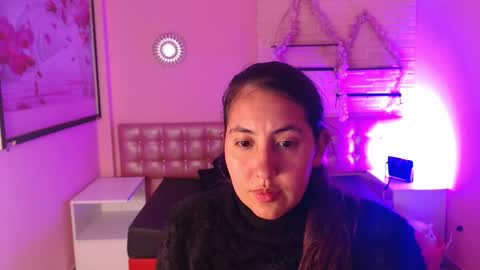 Snapshot of cassandra_ruizz chatting on 3, 10, 2025 573215024606 online show from 3, 10, 2025