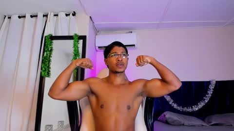 Snapshot of cassian_gold chatting on 23, 12, 2025 CASSIAN GOLD online show from 23, 12, 2025