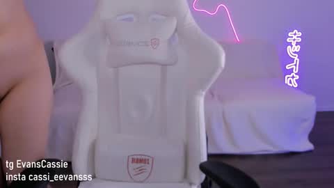 Snapshot of cassie_evansss chatting on 17, 2, 2025 Cassie online show from 17, 2, 2025