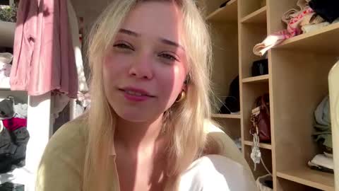 Olivia online show from 25, 2, 2026