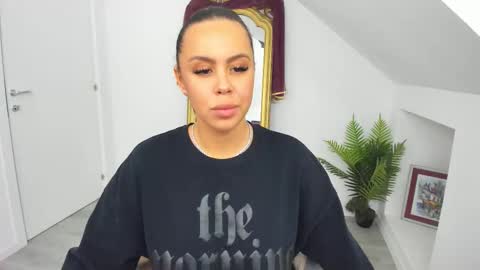 Cassyanna online show from 28, 9, 2025