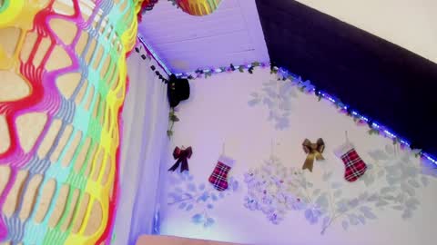 Cata green model independient online show from 21, 12, 2024