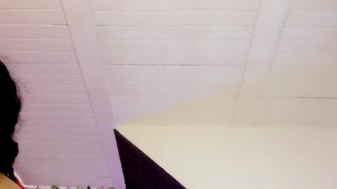 Cata green model independient online show from 16, 1, 2025