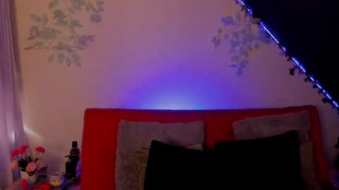 Cata green model independient online show from 16, 1, 2025