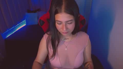 cata_lover1 online show from 4, 11, 2025