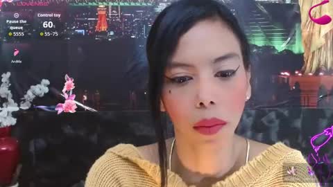Snapshot of catalella_ar chatting on 15, 5, 2026 Queen Catalella online show from 15, 5, 2026