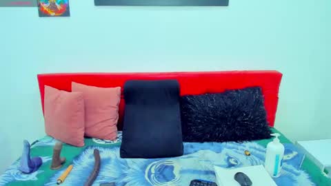 Snapshot of cataliinacastro chatting on 2, 10, 2025 catalina online show from 2, 10, 2025