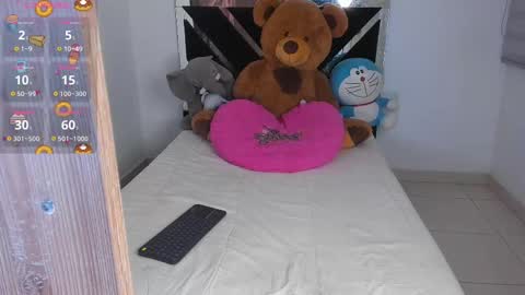 Snapshot of catalina_smith__ chatting on 17, 9, 2025 Catalina online show from 17, 9, 2025