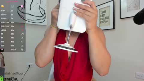 Catalina Howard Aragon online show from 17, 11, 2025