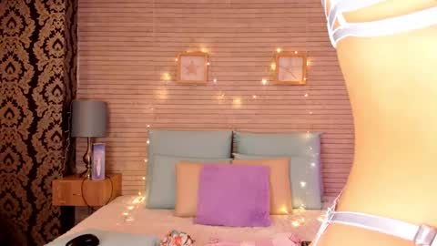 Snapshot of catalinnathompson chatting on 11, 12, 2024 CatalinnaThompson online show from 11, 12, 2024