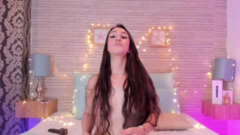 Snapshot of catalinnathompson chatting on 23, 12, 2024 CatalinnaThompson online show from 23, 12, 2024