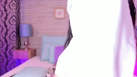 Snapshot of catalinnathompson chatting on 24, 12, 2024 CatalinnaThompson online show from 24, 12, 2024