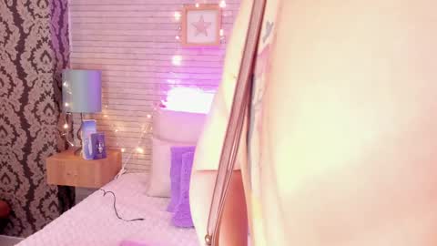Snapshot of catalinnathompson chatting on 4, 3, 2025 CatalinnaThompson online show from 4, 3, 2025
