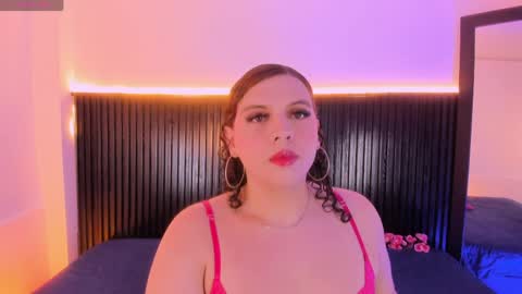 Snapshot of catleyanoire_ chatting on 5, 4, 2026 Catleya Noire online show from 5, 4, 2026