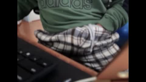 Snapshot of catmandoo21001 chatting on 17, 1, 2025 catmandoo21001 online show from 17, 1, 2025