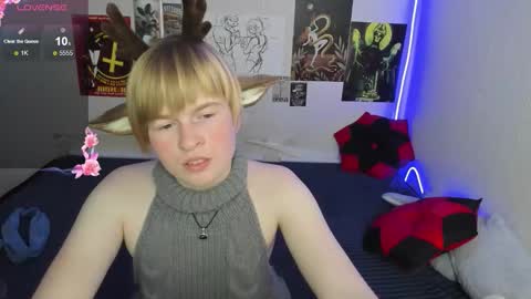 cattie_w_ online show from 20, 12, 2025