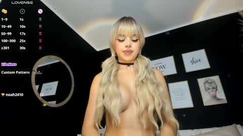 catvalentinee_ online show from 13, 12, 2024