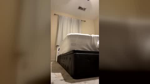 caughtnaked online show from 18, 4, 2026