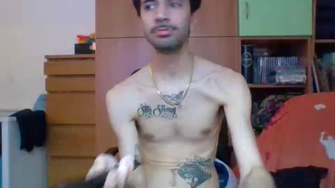 Snapshot of cazzone98italiano chatting on 18, 11, 2025 cazzone98italiano online show from 18, 11, 2025