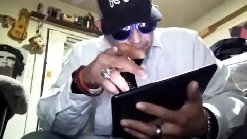 Snapshot of ccoolloomm chatting on 8, 7, 2026 ccoolloomm online show from 8, 7, 2026