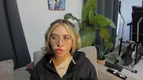 ccuteass online show from 4, 12, 2024