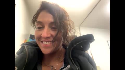 cece_vibez online show from 28, 11, 2025