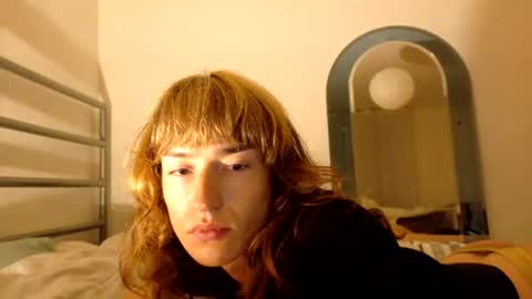 Snapshot of cececunt chatting on 9, 7, 2026 Ametrine online show from 9, 7, 2026