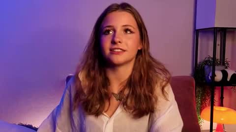 Lina  online show from 16, 11, 2025