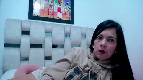 Snapshot of cecihotty4u chatting on 23, 7, 2026 ceci online show from 23, 7, 2026