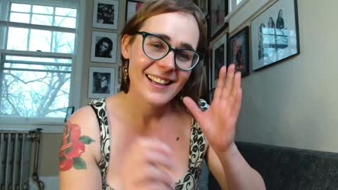 Cecily Saint Claire online show from 18, 12, 2024