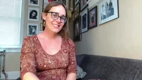 Cecily Saint Claire online show from 18, 2, 2025