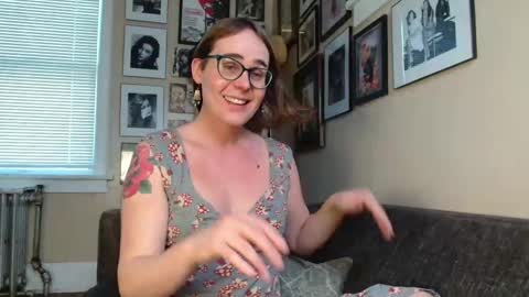 Cecily Saint Claire online show from 18, 2, 2025