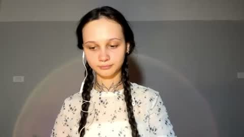 cecilystromain online show from 10, 7, 2026