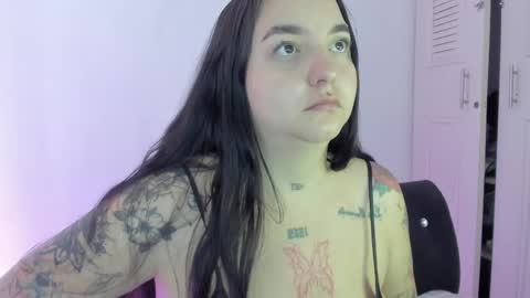 Snapshot of celeste_y_pipe chatting on 5, 10, 2025 Celeste Y Pipe online show from 5, 10, 2025