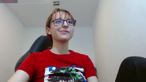 Snapshot of celesteayase chatting on 7, 1, 2025 celesteayase online show from 7, 1, 2025